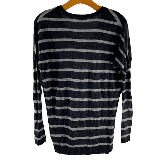 "Vince Charcoal and Light Gray Stripe V-Neck Pullover Sweater EUC - Picture 2 of 5